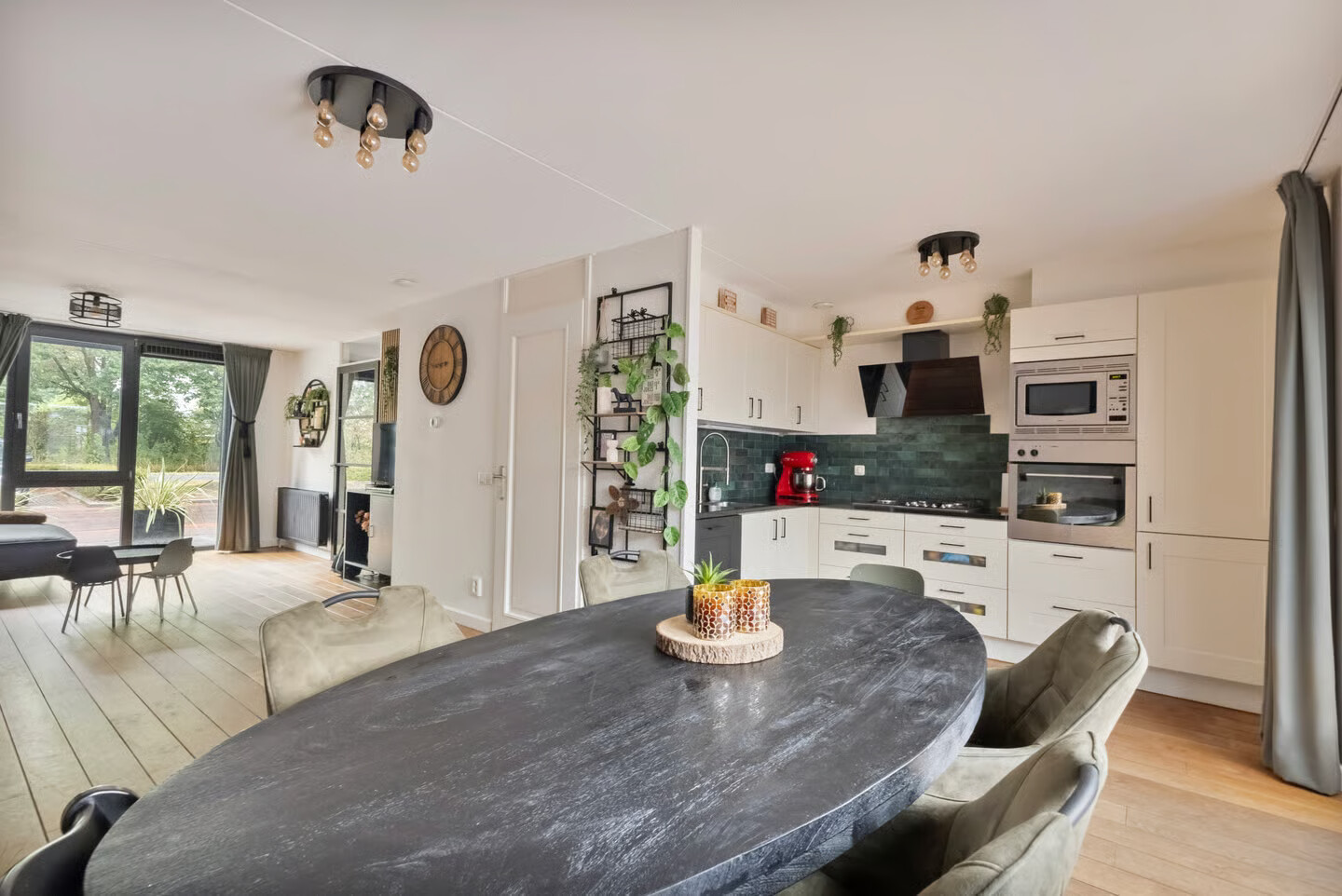 Tussenwoning te koop: Zonneveld 15, Venlo