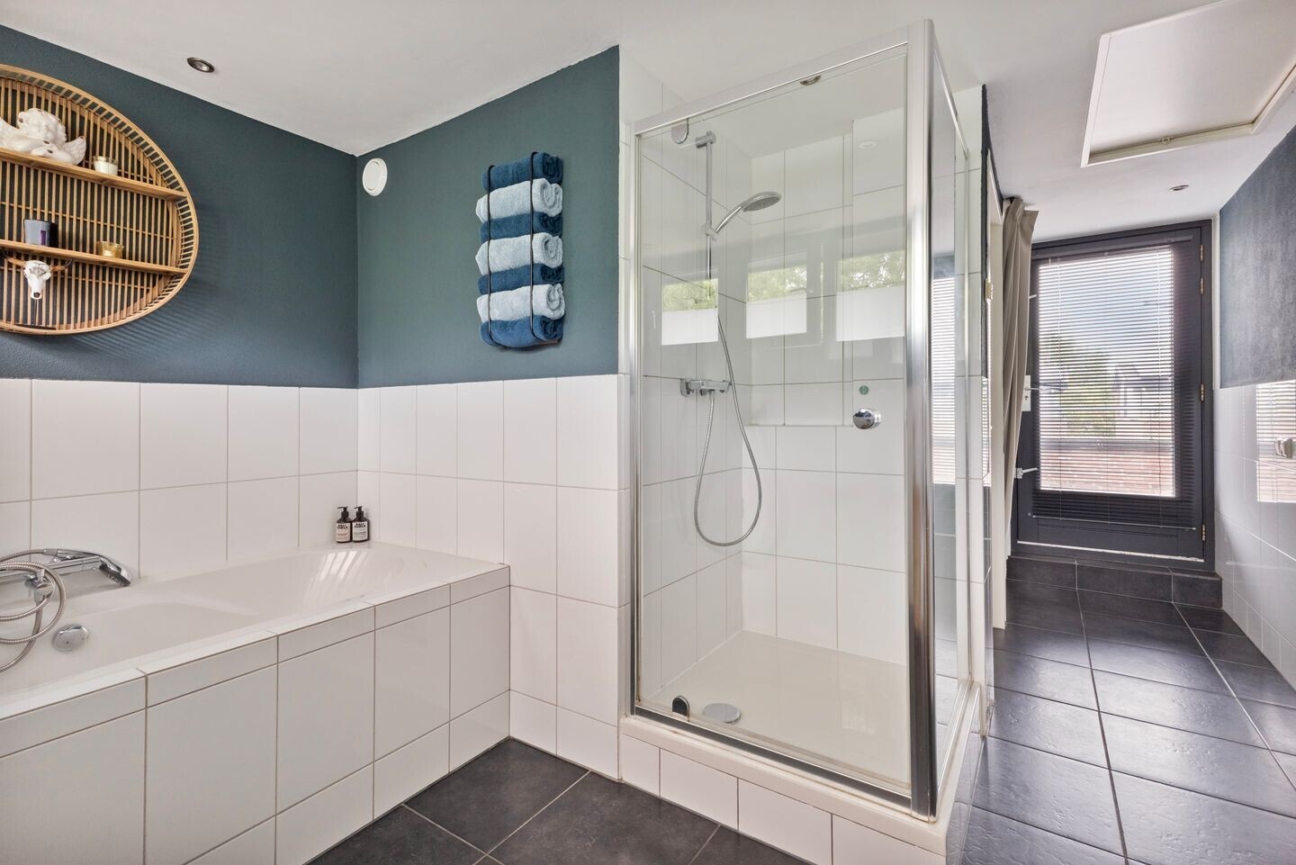 Tussenwoning te koop: Zonneveld 15, Venlo