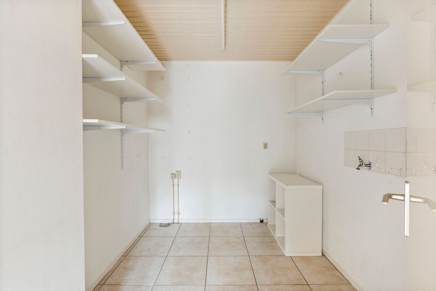 Tussenwoning te koop: La Fontainestraat 29, Venlo