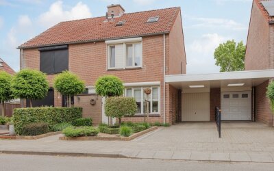 Mahoniestraat 16