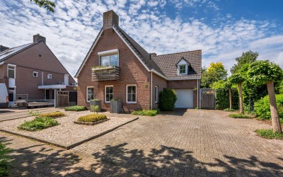 Op de Leues 27