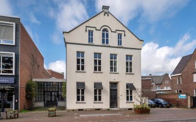 Grotestraat 84