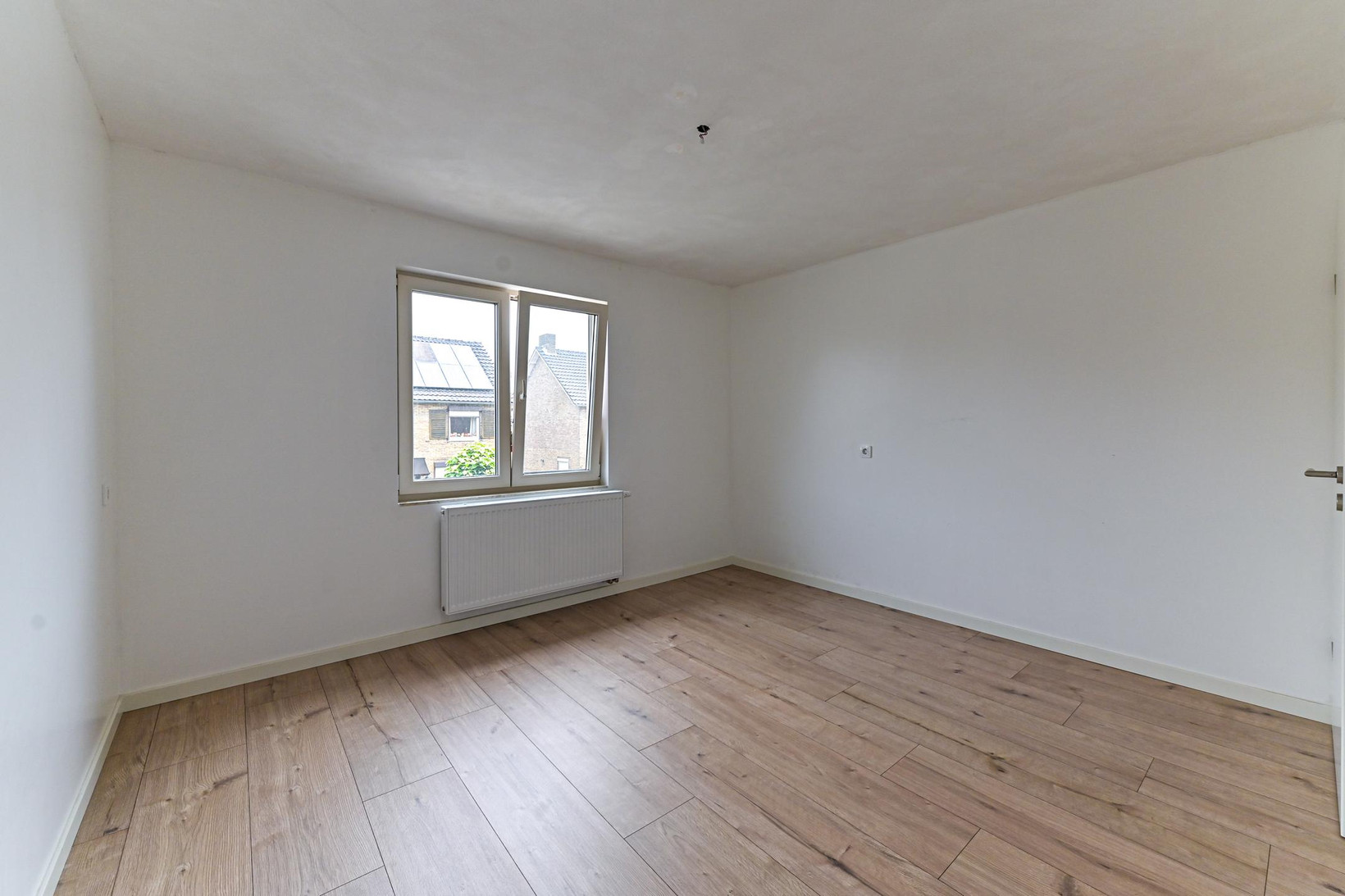 Tussenwoning te koop: Henri Hermansstraat 22, Tegelen