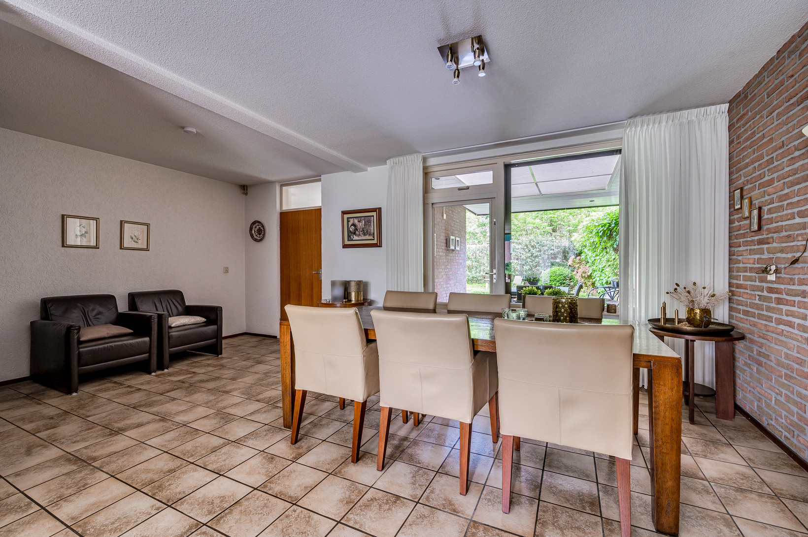 Tussenwoning te koop: Hulsterweg 26, Tegelen