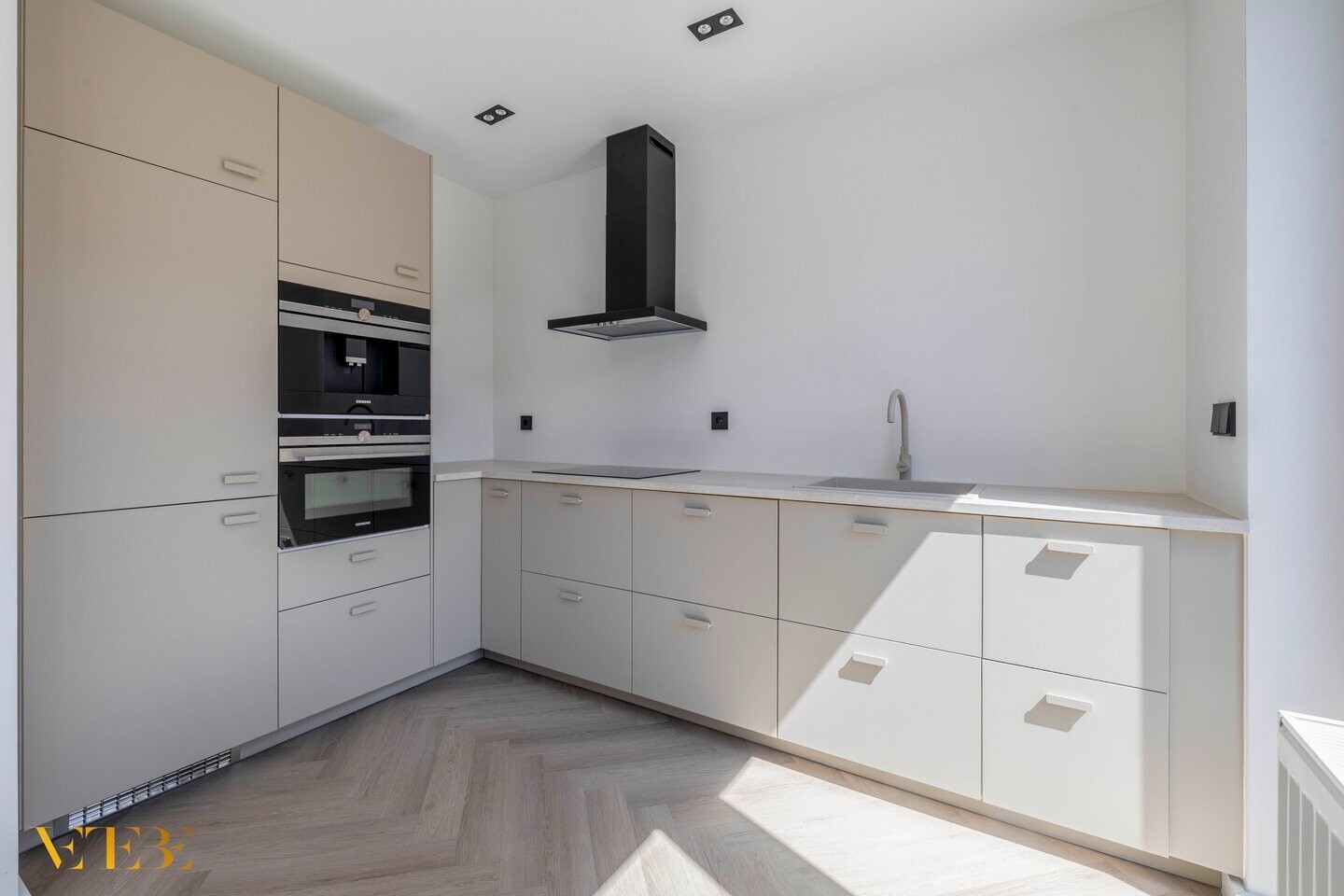 Tussenwoning te koop: Kasteellaan 40A, Tegelen