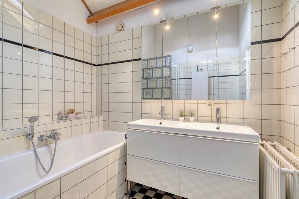 Tussenwoning te koop: Appelgaard 17, Arcen