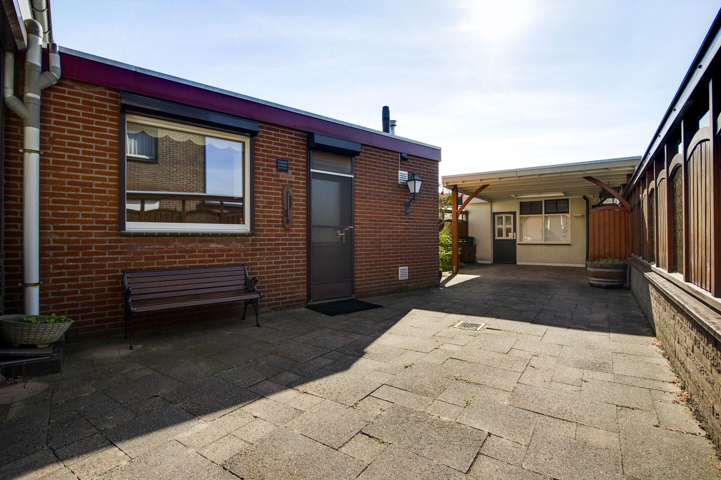 Hoekwoning te koop: Julianastraat 12, Reuver