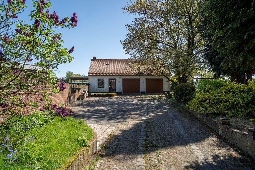 Vrijstaande woning te koop: Hoogstraat 6, Beesel