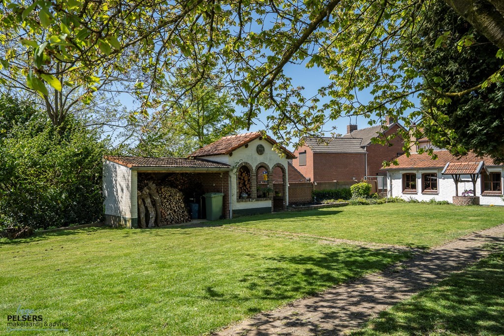 Vrijstaande woning te koop: Hoogstraat 6, Beesel