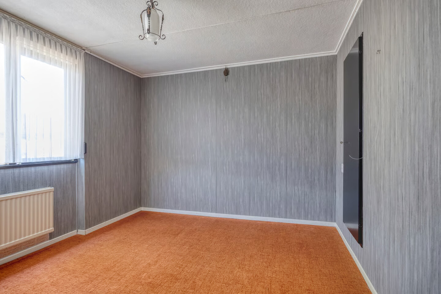 Tussenwoning te koop: van Goghstraat 12, Horst
