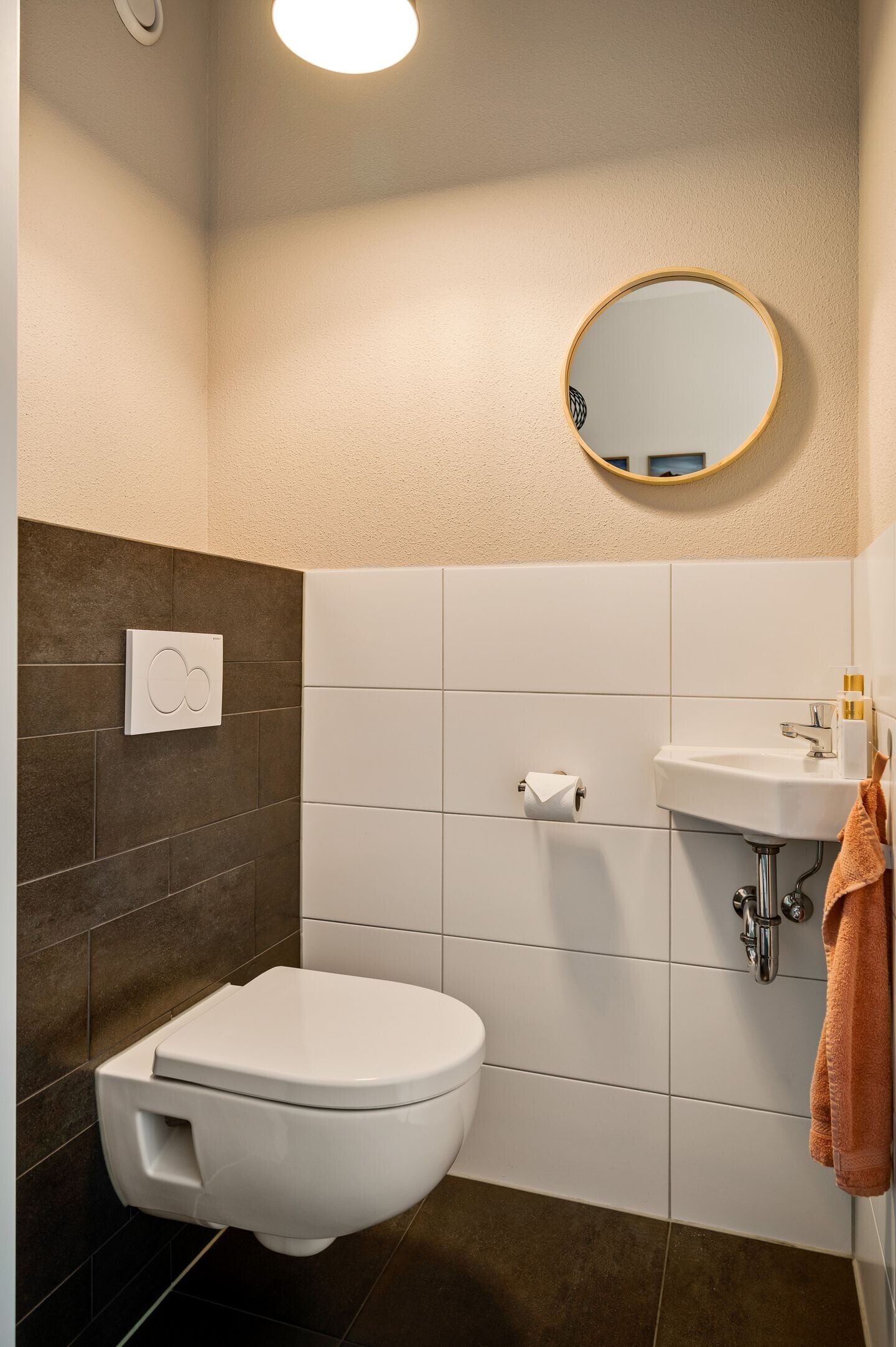 Tussenwoning te koop: Burgemeester Steeghsstraat 13, Horst