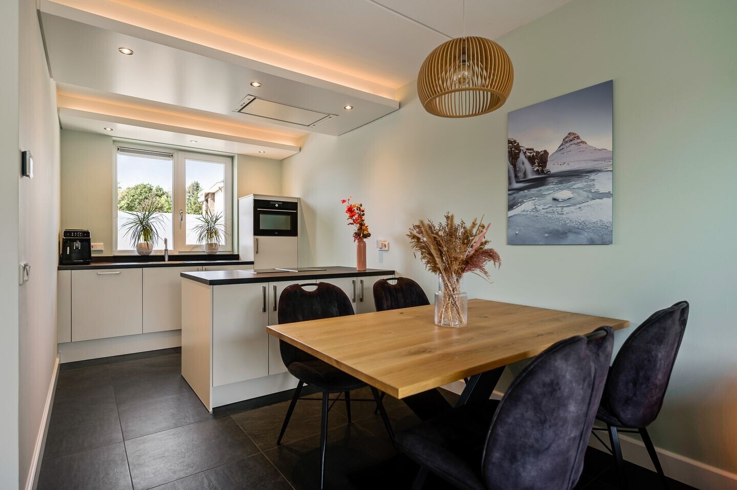 Tussenwoning te koop: Burgemeester Steeghsstraat 13, Horst