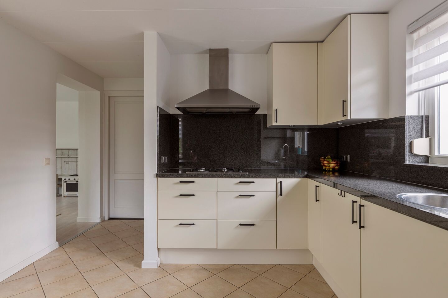 Hoekwoning te koop: Van Sonsveldstraat 1, Horst