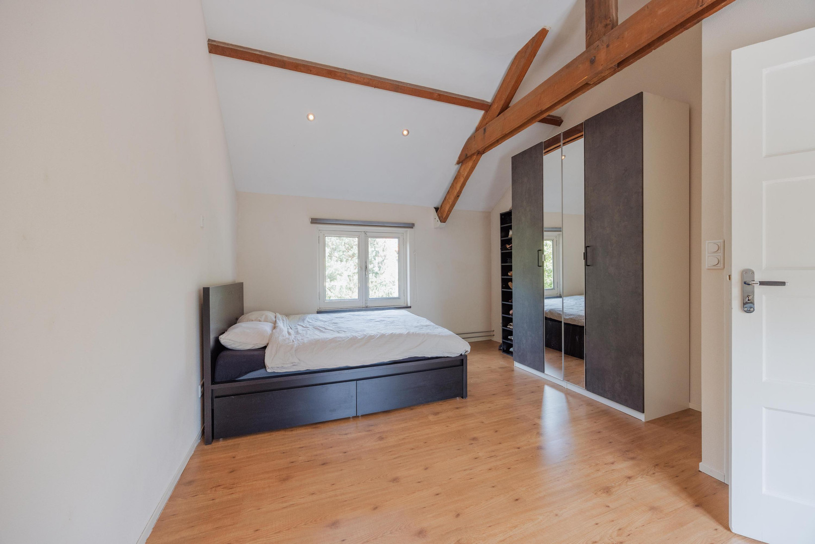 Twee-onder-één-kap te koop: Cuppenpedje 46, Horst