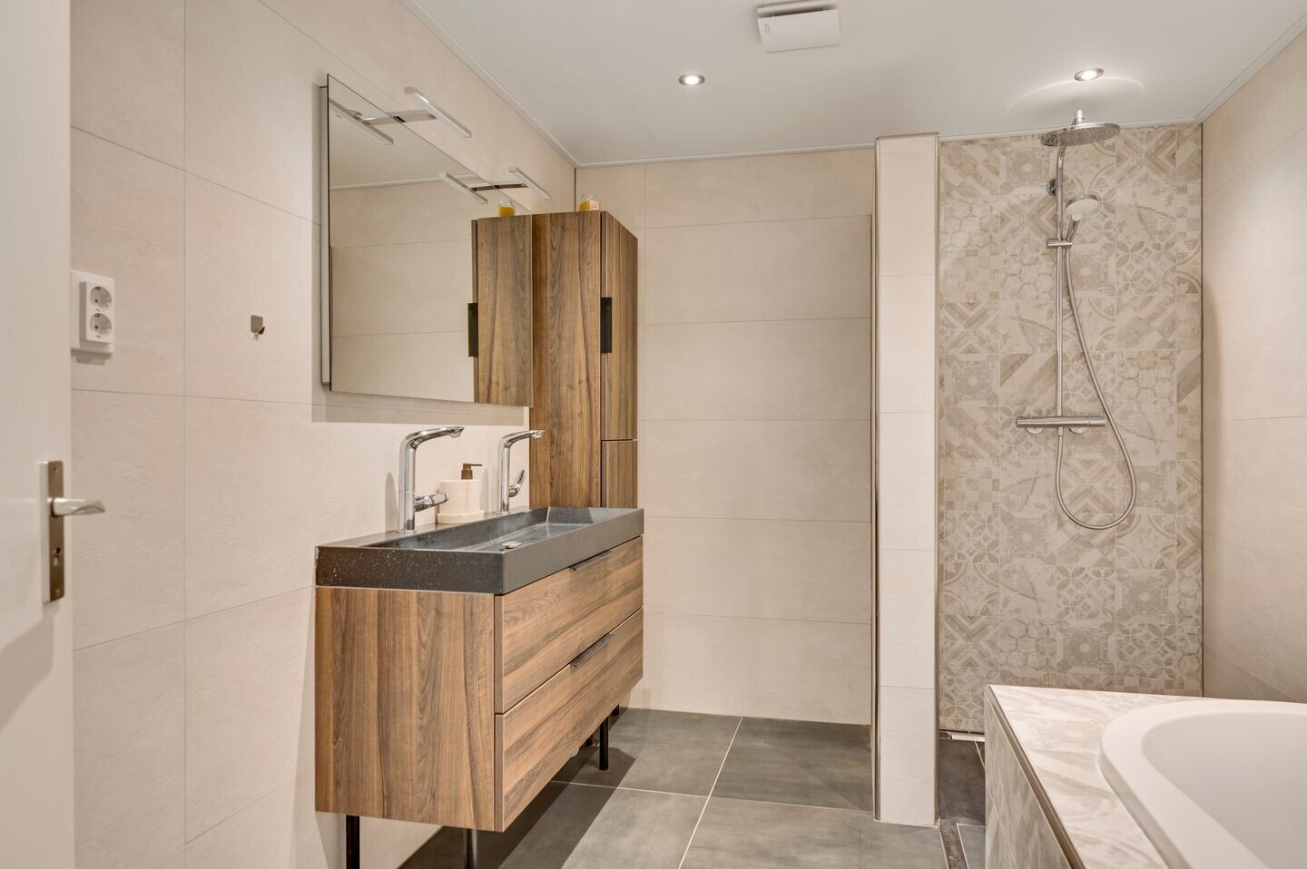 Hoekwoning te koop: Wervelstraat 9, Horst