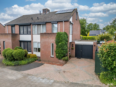 Middelreuvelt 77
