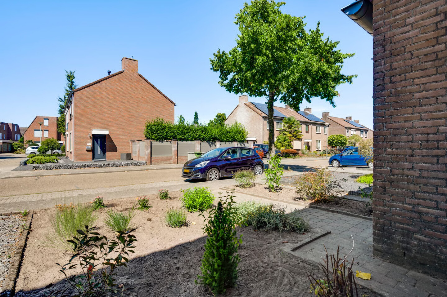 Tussenwoning te koop: Van Vlattenstraat 53, Sevenum