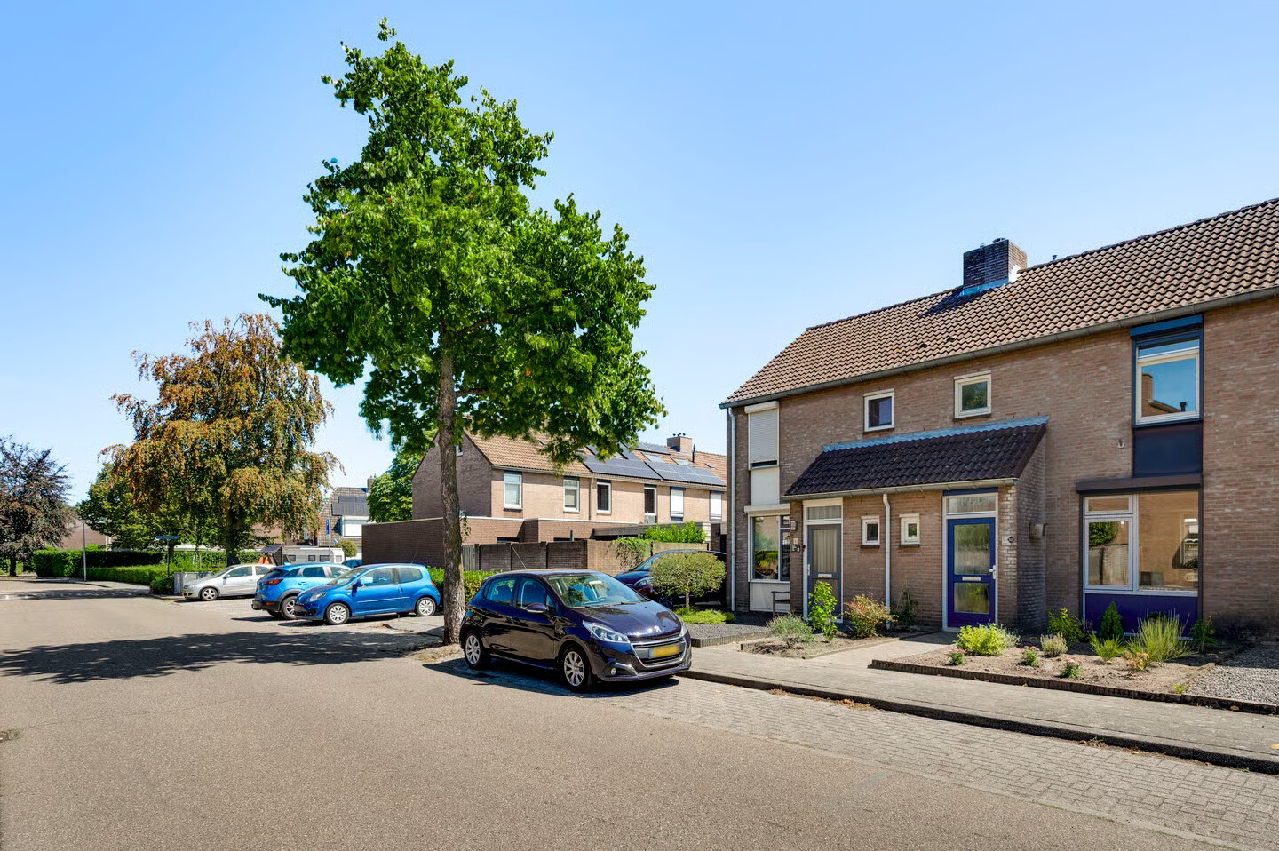 Tussenwoning te koop: Van Vlattenstraat 53, Sevenum