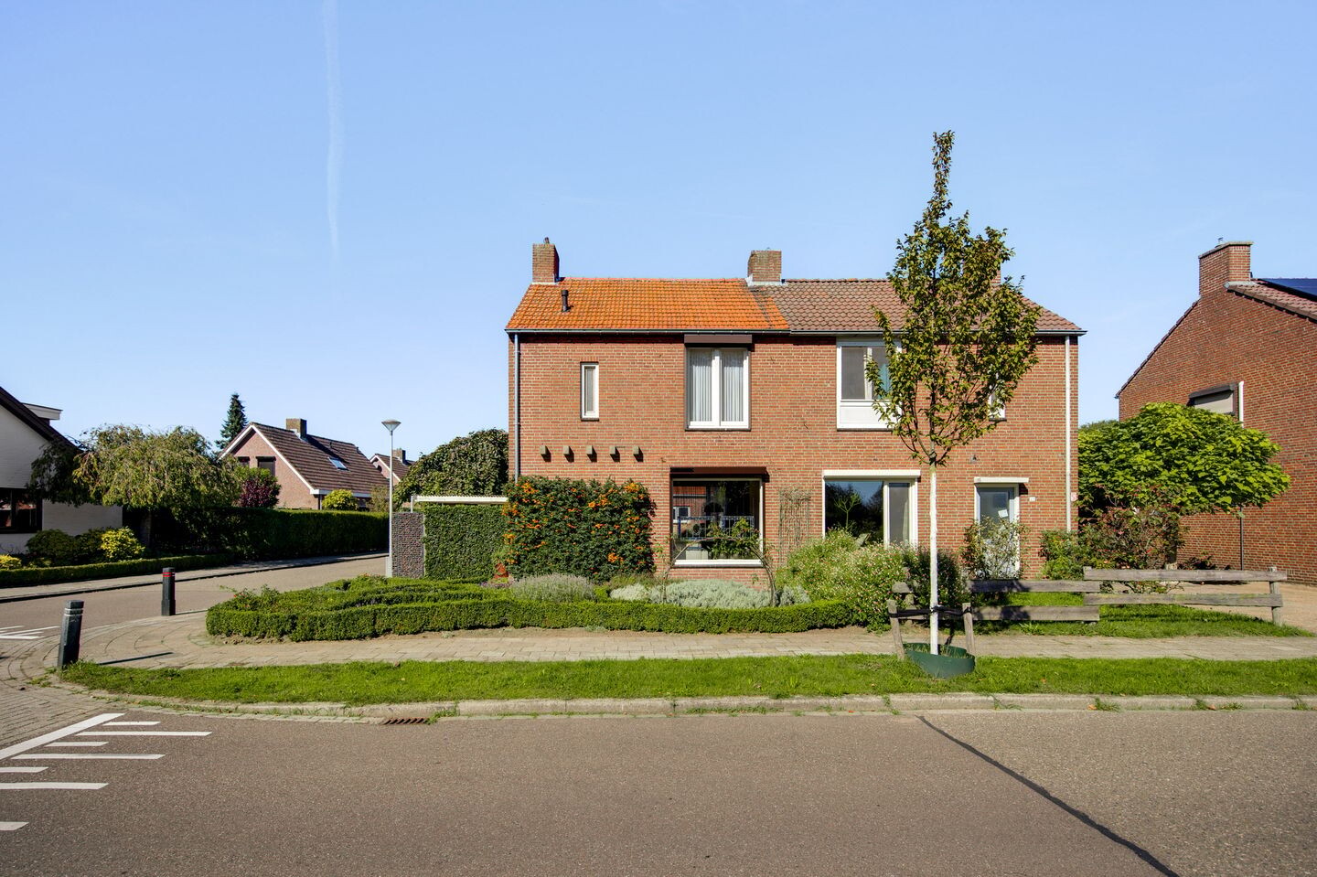 Twee-onder-één-kap te koop: Simonsstraat 26, Kronenberg