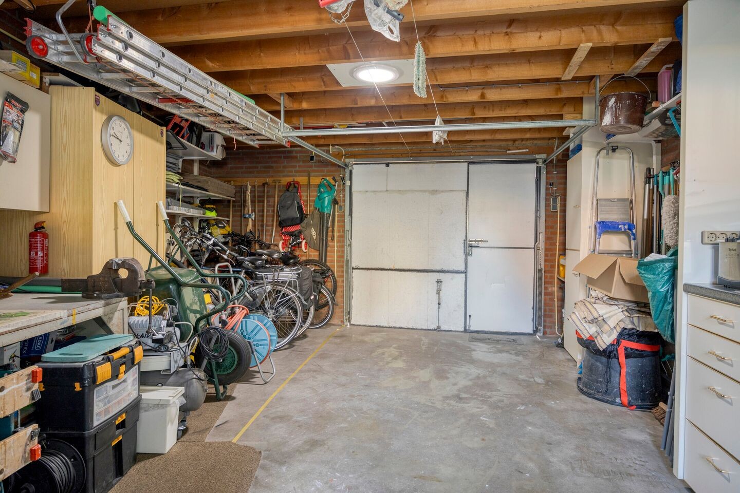 Tussenwoning te koop: Burg. Janssenring 42, Panningen