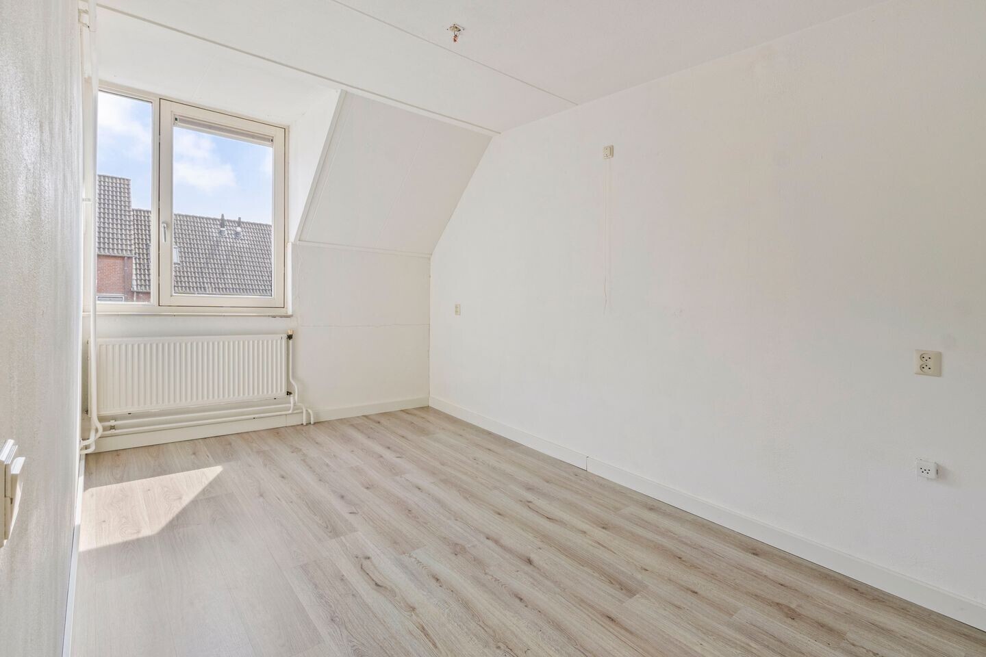 Tussenwoning te koop: Burg. Janssenring 57, Panningen
