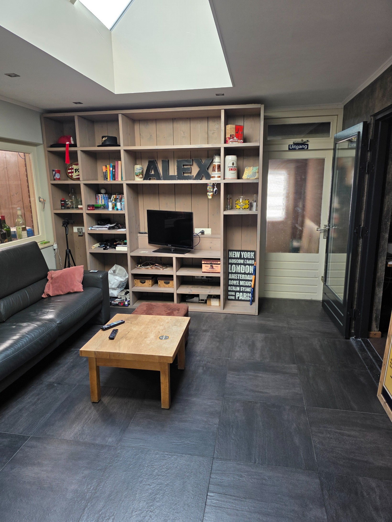 Tussenwoning te koop: Graafschap Kesselstraat 52, Panningen