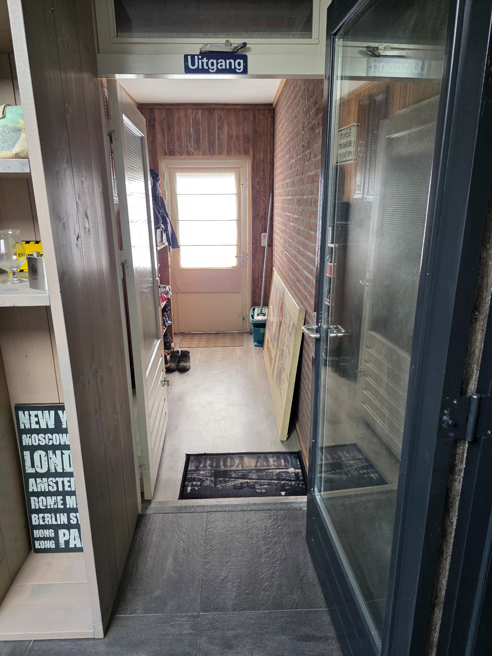 Tussenwoning te koop: Graafschap Kesselstraat 52, Panningen