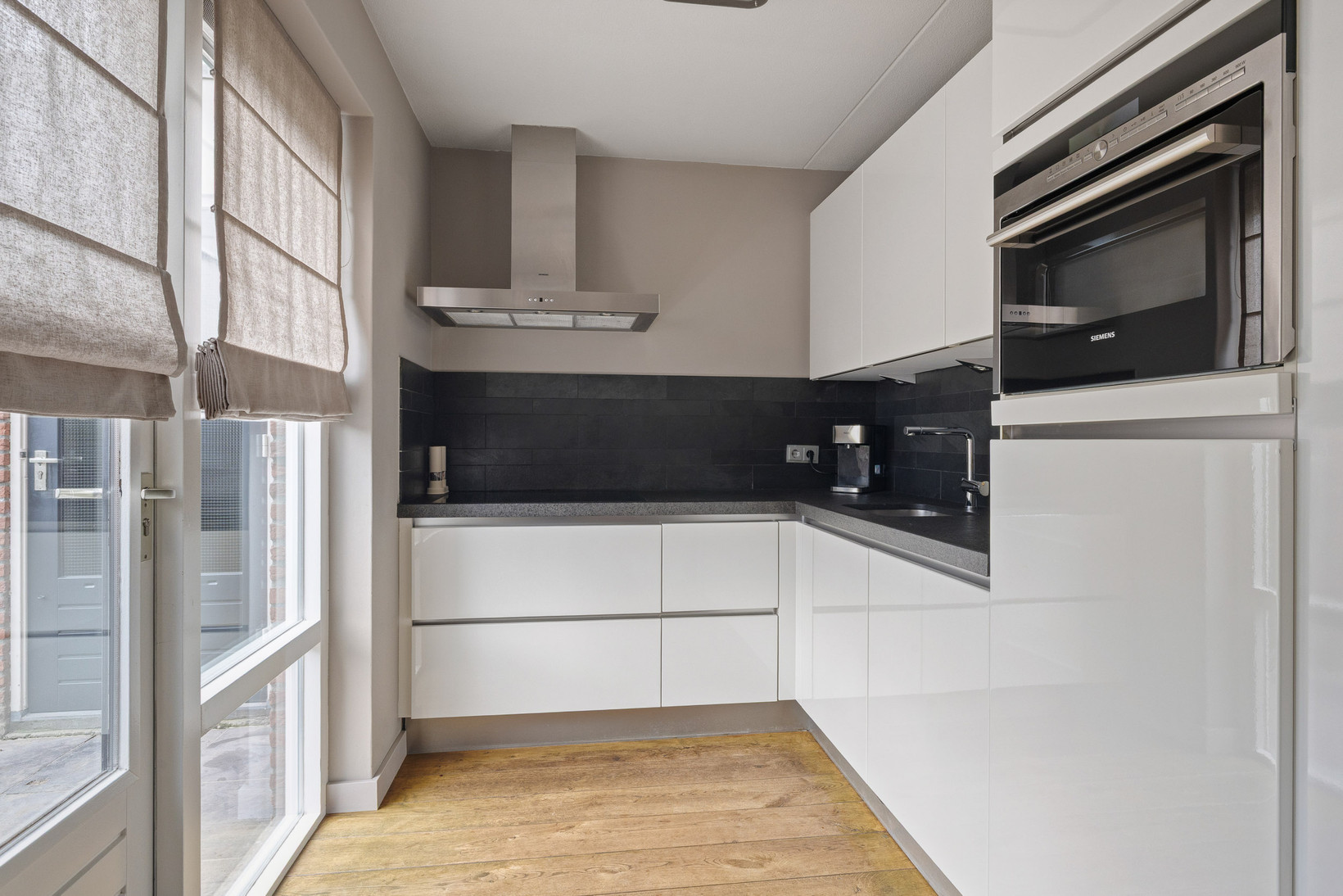 Hoekwoning te koop: Jan Vermeerstraat 15, Baarlo