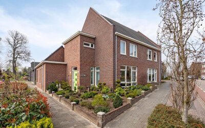 Albert Neuhuysstraat 1