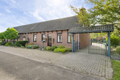 Oudesteeg 9