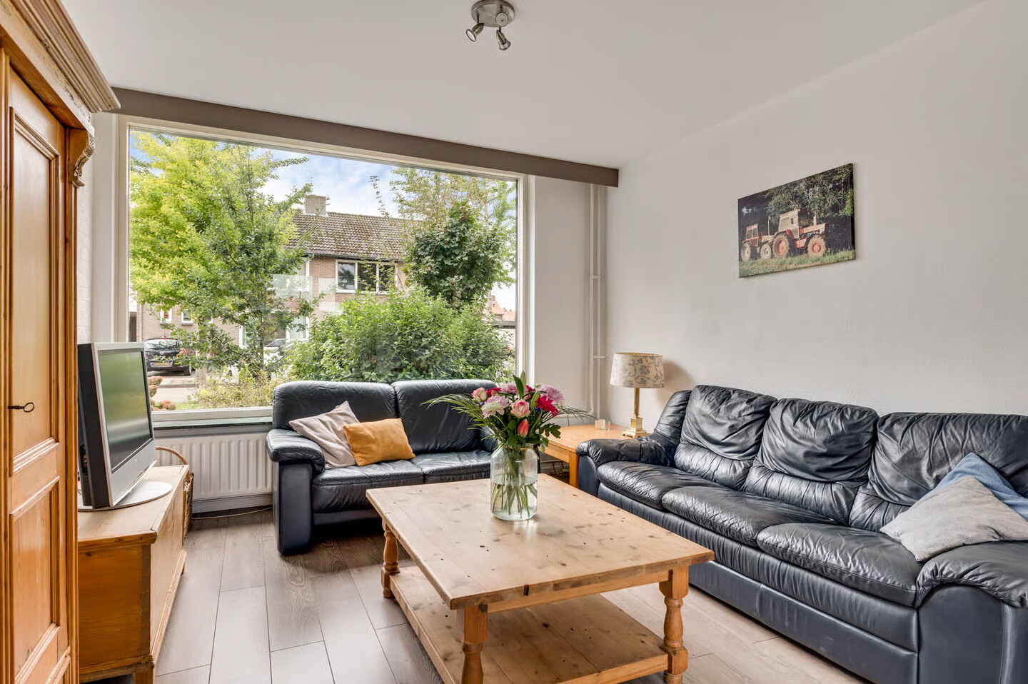 Tussenwoning te koop: De Ruyterstraat 25, Weert