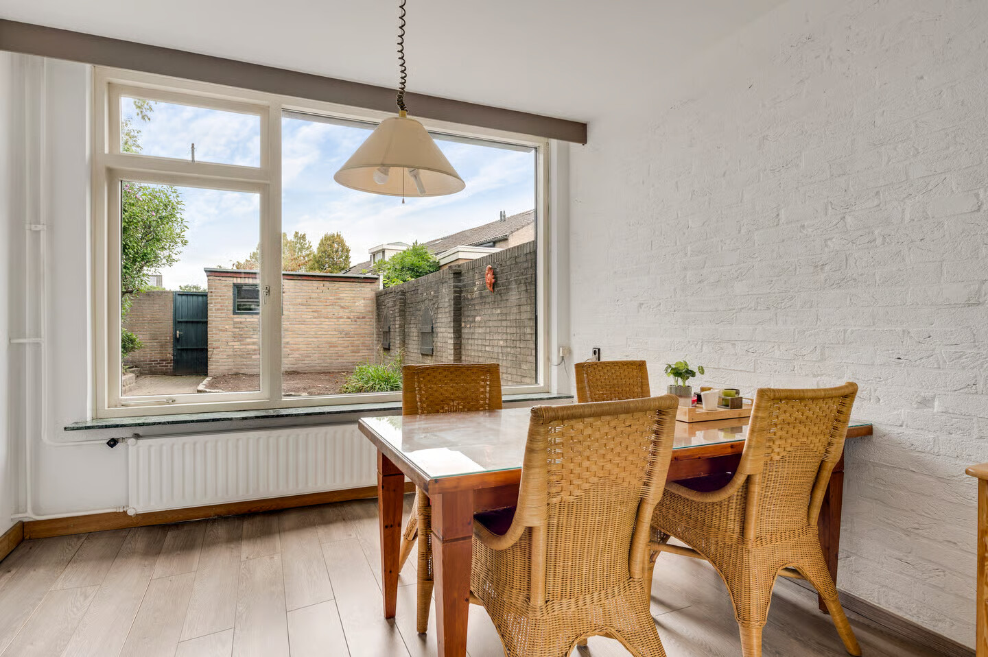 Tussenwoning te koop: De Ruyterstraat 25, Weert