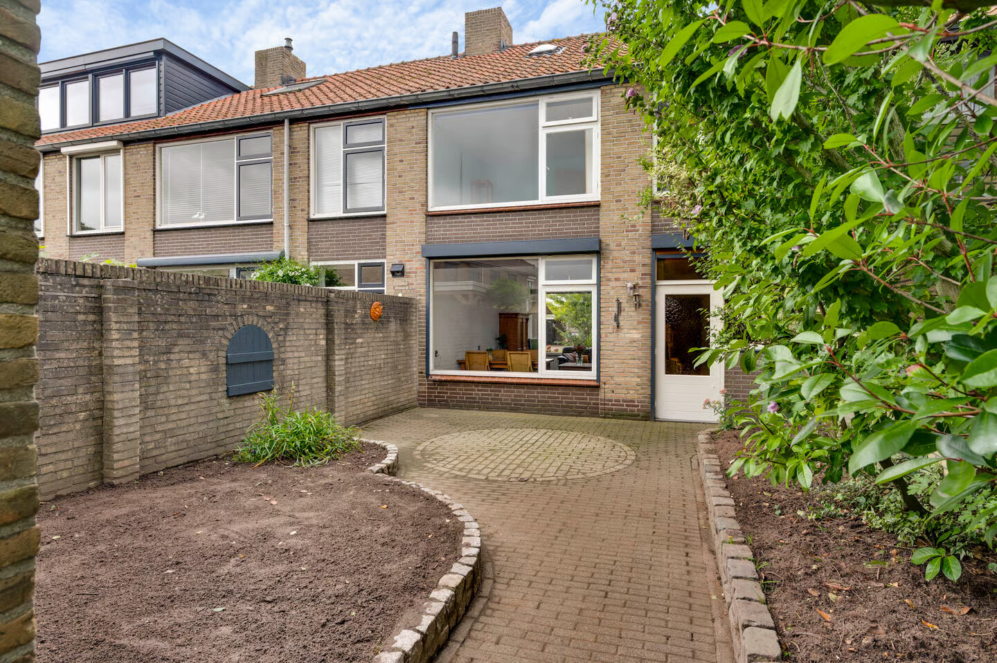 Tussenwoning te koop: De Ruyterstraat 25, Weert