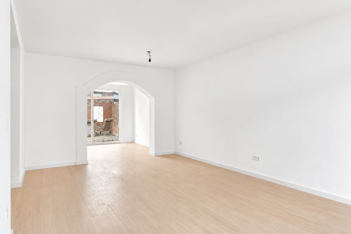 Tussenwoning te koop: Oppergelrestraat 11, Weert