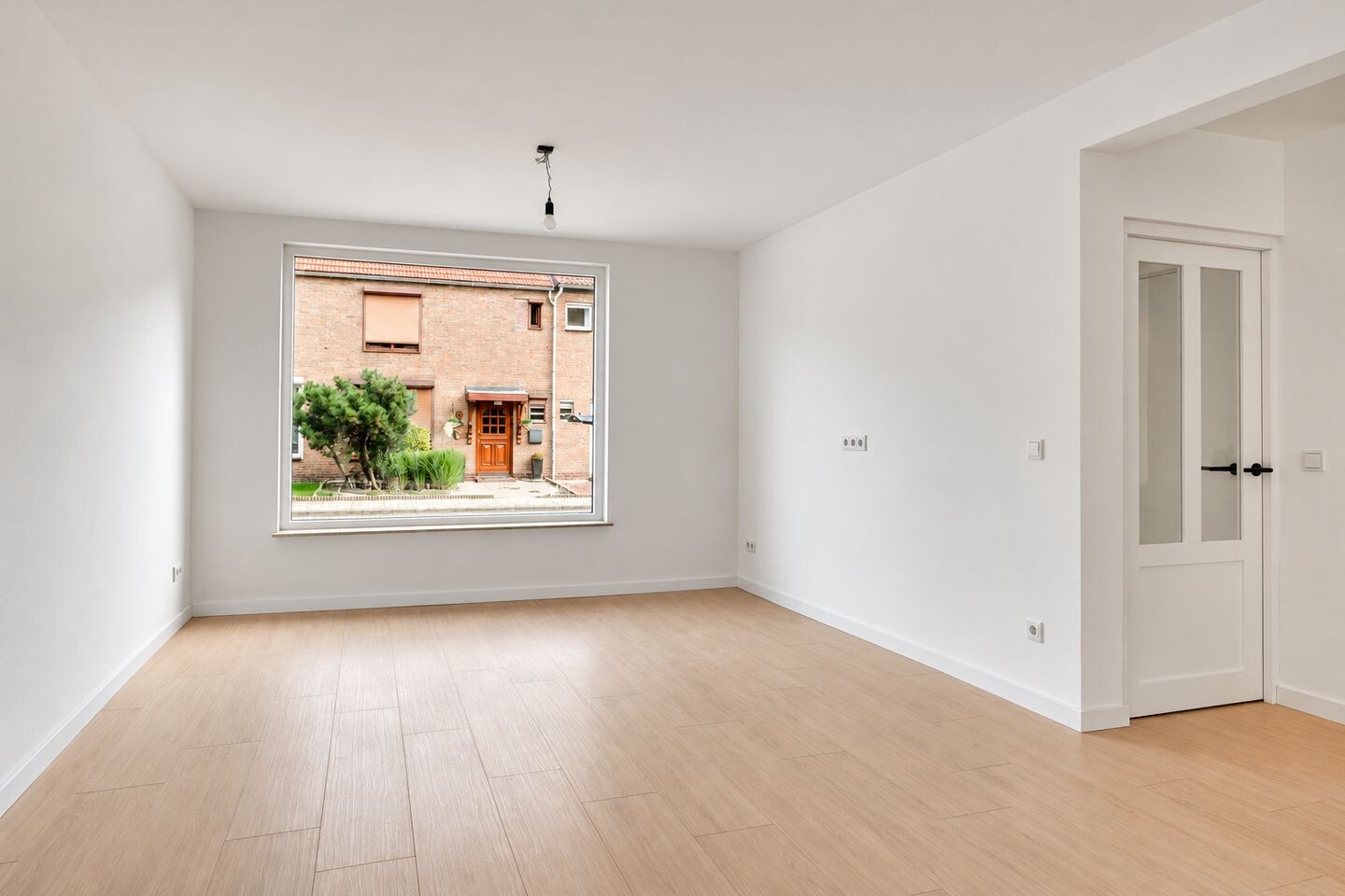 Tussenwoning te koop: Oppergelrestraat 11, Weert
