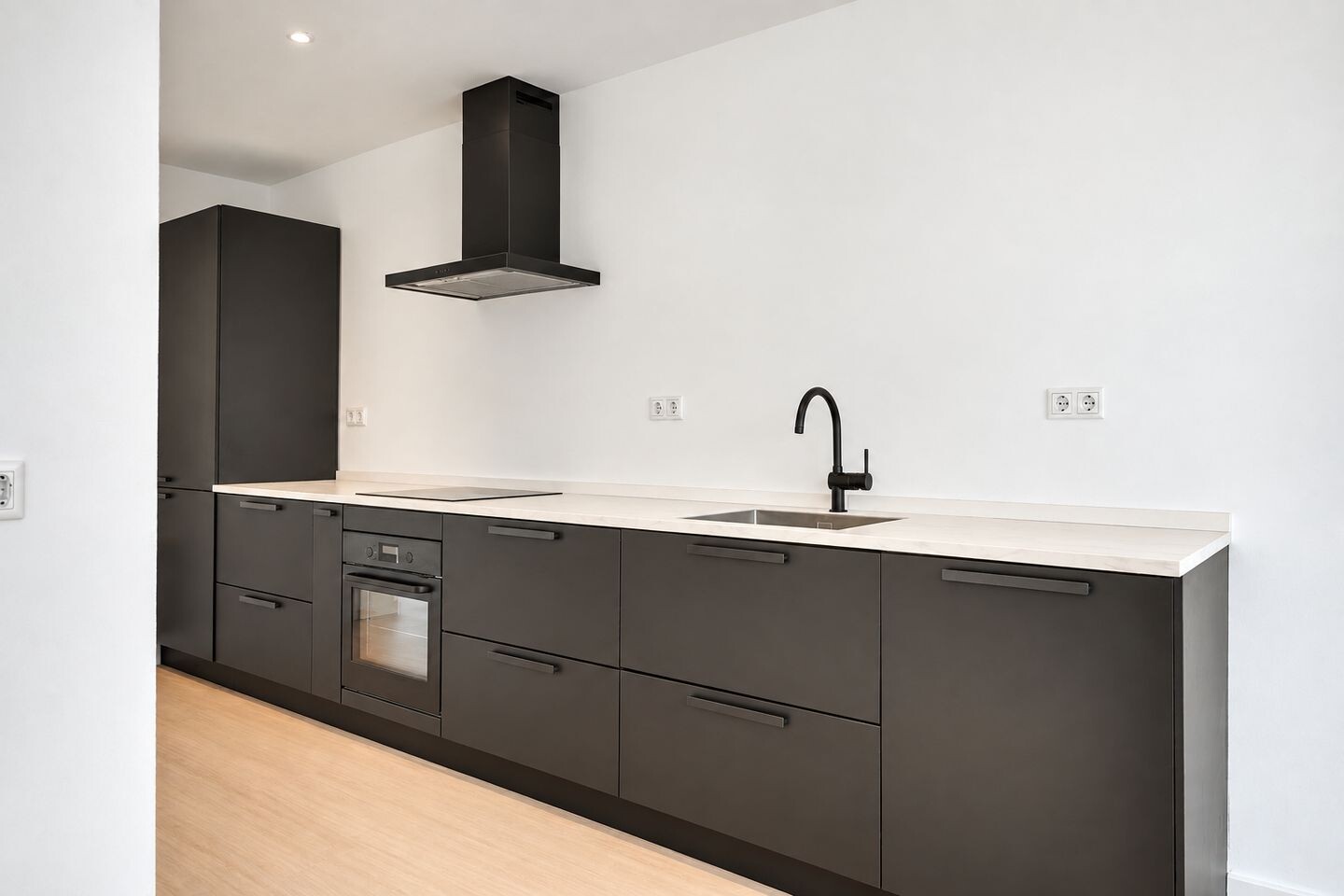 Tussenwoning te koop: Oppergelrestraat 11, Weert
