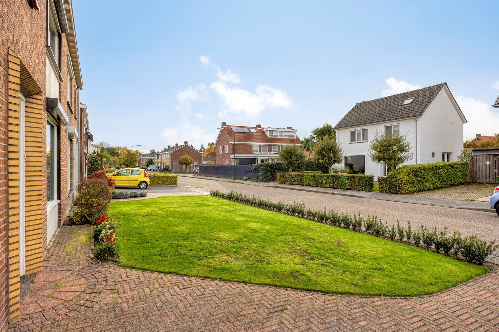 Twee-onder-één-kap te koop: Meidoornstraat 9, Budel