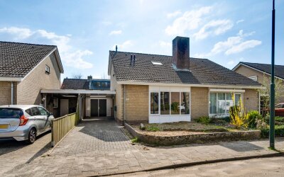 Mgr. Bekkersstraat 25