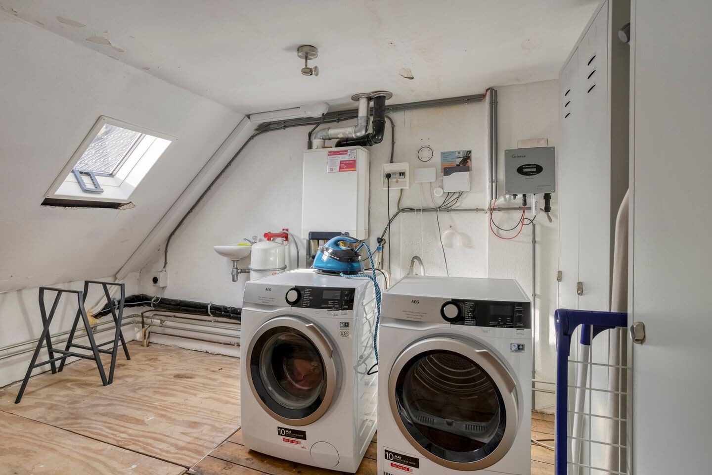 Tussenwoning te koop: Venloseweg 24, Roermond