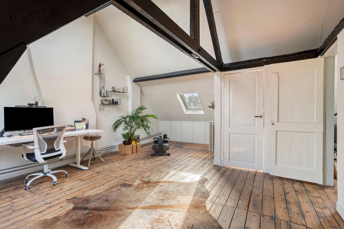 Tussenwoning te koop: Venloseweg 24, Roermond