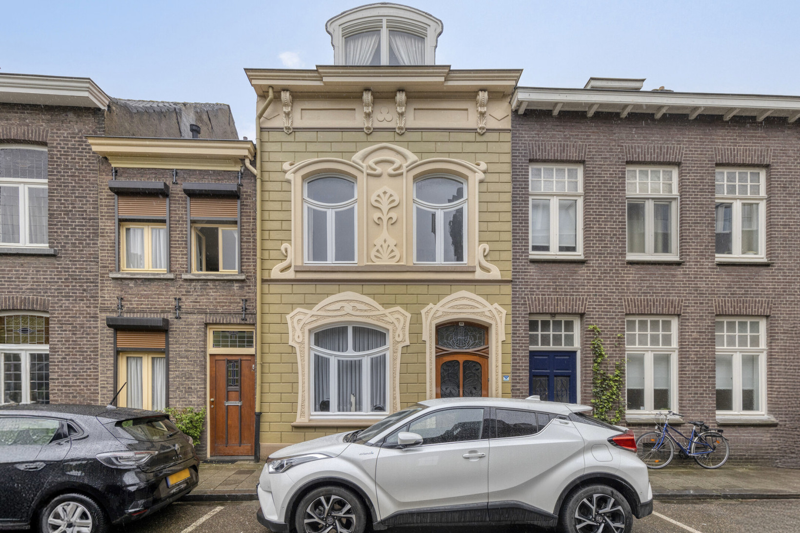Tussenwoning te koop: Voogdijstraat 18, Roermond