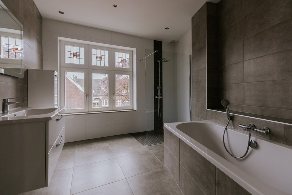 Appartement te koop: Hamstraat 31, Roermond