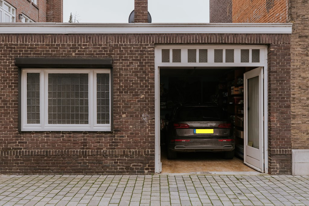 Appartement te koop: Hamstraat 31, Roermond