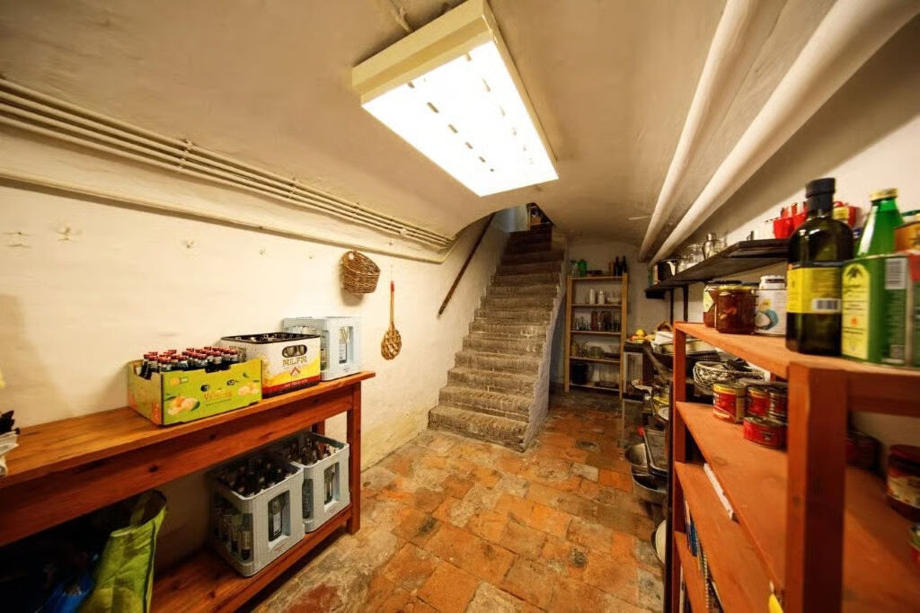 Tussenwoning te koop: Willem II Singel 50, Roermond