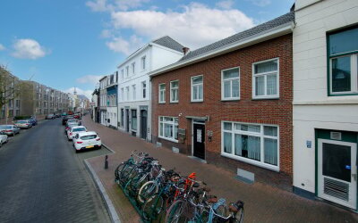 Zwartbroeks. 39