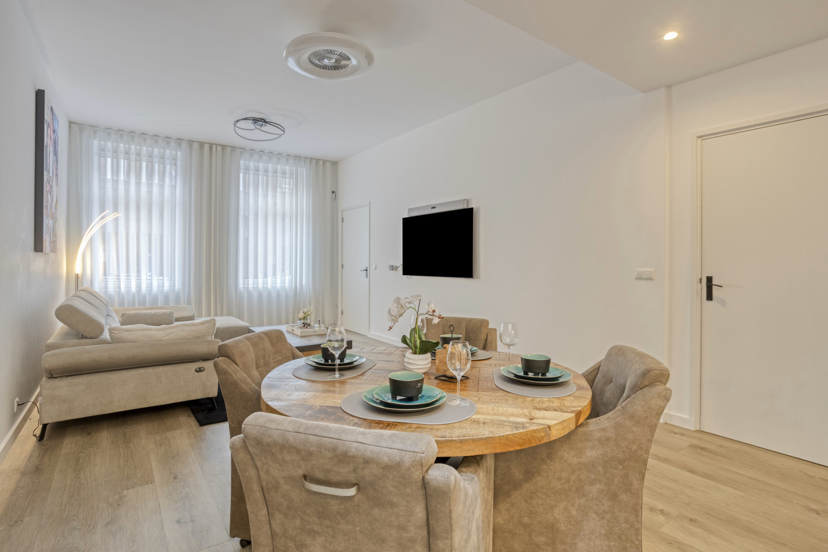 Tussenwoning te koop: Bakkerstraat 25, Roermond
