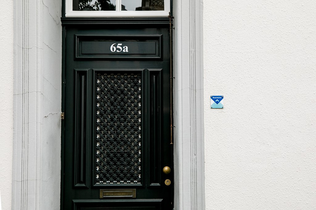 Tussenwoning te koop: Neerstraat 65A, Roermond