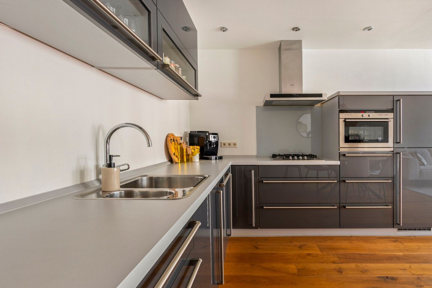 Appartement te koop: Neerstraat 24A, Roermond