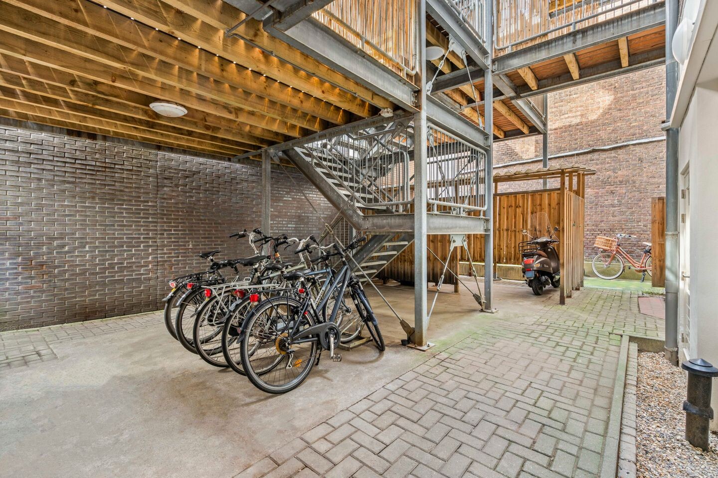 Appartement te koop: Neerstraat 24A, Roermond