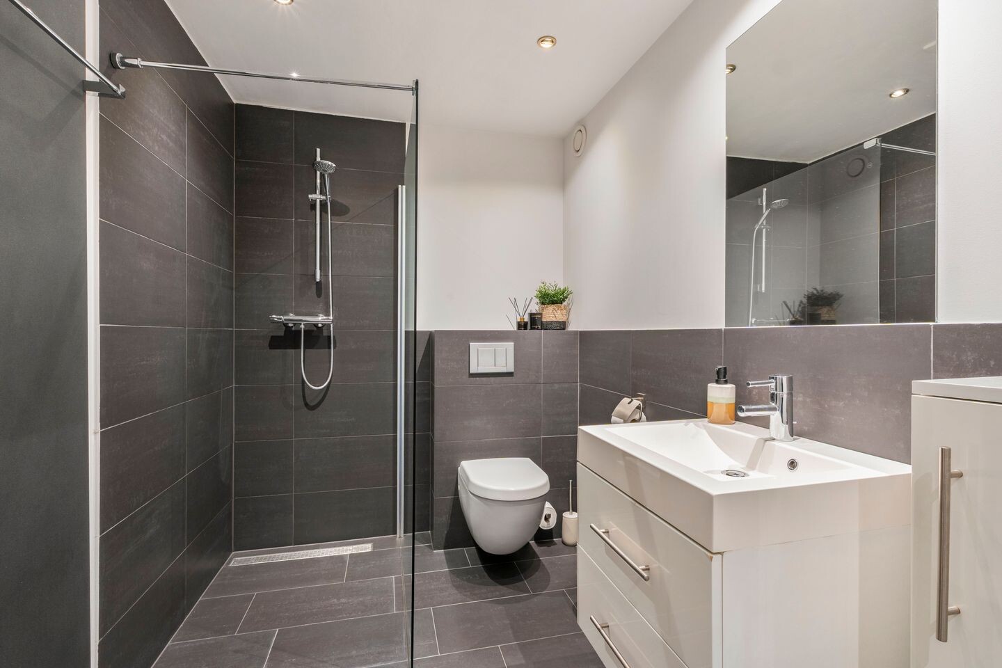 Appartement te koop: Neerstraat 24A, Roermond
